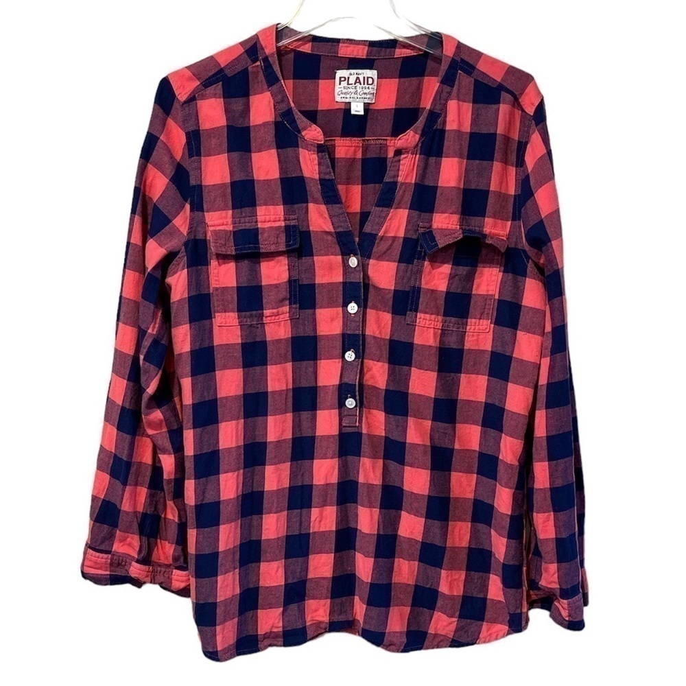 Old Navy plaid size large pull over quarter button, longsleeve roll tab